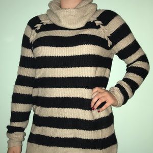 Hollister Turtleneck Sweater